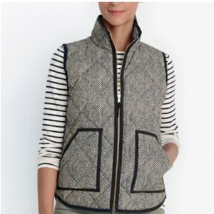 J Crew sz M zig zag puffer vest Excursion Quilted
